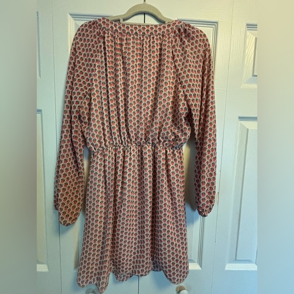 Patterned Long Sleeve Dress - Picture 6 of 8